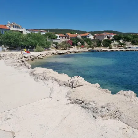 Apartmani Markovic شقة *