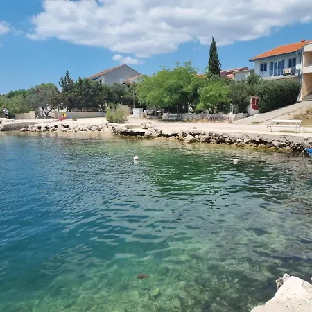 Apartmani Markovic شقة